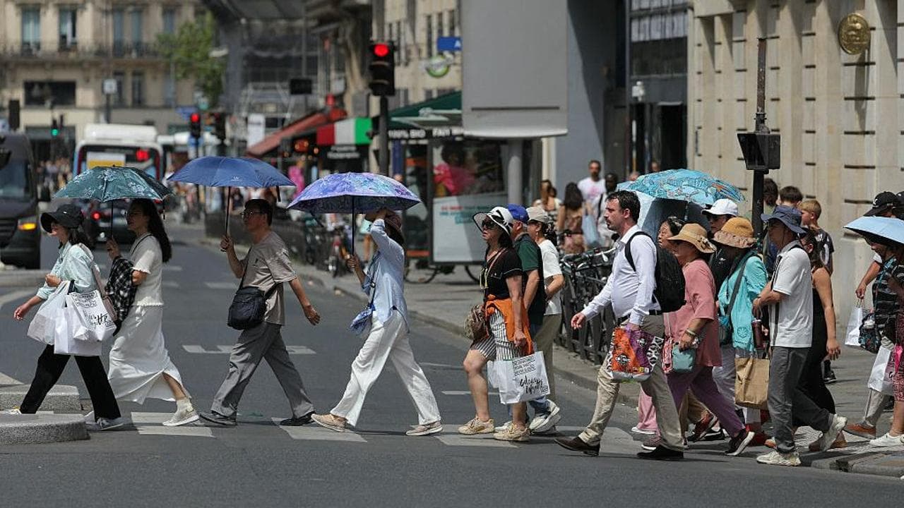 Il meteorologo: “Farà caldo almeno fino al 2 luglio, con 9 gradi in più. Scordiamoci un’estate mite” | Cerberus brucia l'Europa